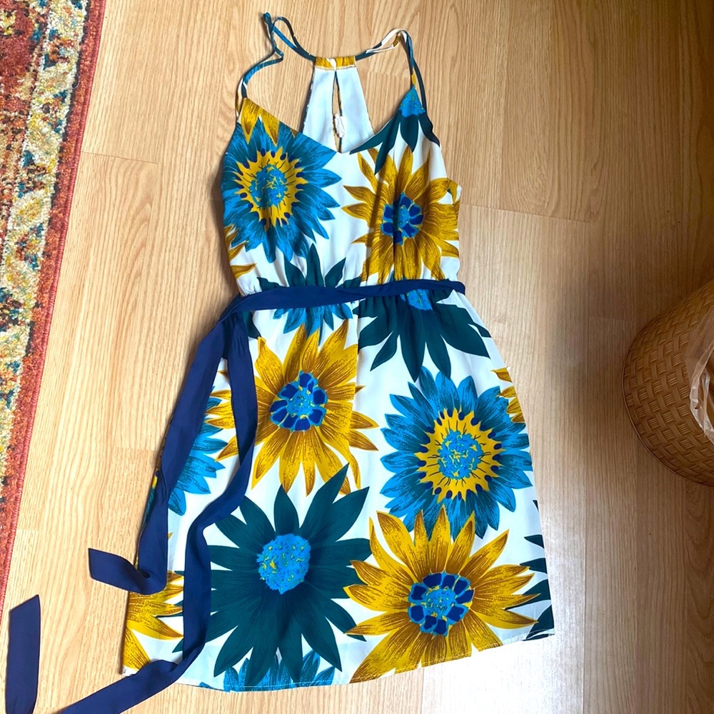 Dress. Flower pattern